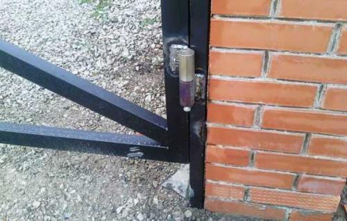 Забор из профлиста своими руками без сварки. Требуемые материалы и их количество 07 Забор из профлиста своими руками без сварки. Требуемые материалы и их количество 07