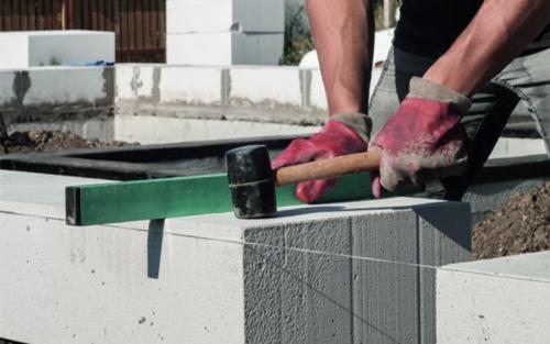 Как положить газобетон своими руками. Как класть газоблок с минимальными потерями сил и времени