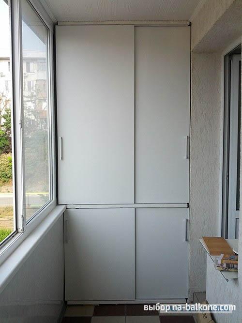 Каркас из брусков для шкафа.