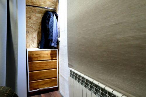 Шкаф своими руками из дерева. Как сделать шкаф своими руками — пошаговое описание, как построить различные виды шкафов (90 фото + видео)