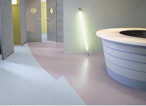 Наклейка линолеума на стену. Стоит ли использовать линолеум в качестве отделочного материала для стен в ванной