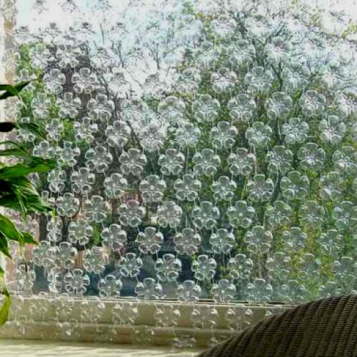 Шторы висюльки ИЗ пластиковых бутылок. Штора ИЗ пластиковых бутылок – так просто и красиво!