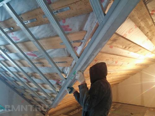 Как обшить мансарду гипсокартоном. Преимущества и недостатки материала 10 Как обшить мансарду гипсокартоном. Преимущества и недостатки материала 10