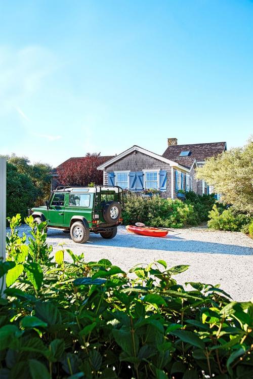 Семейная пара из США превратила старую рыбную лавку в уютный летний коттедж 09