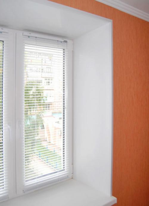 Отделка оконных откосов сэндвич панелями. Что такое откосы на окна: назначение конструктивного элемента 36 Отделка оконных откосов сэндвич панелями. Что такое откосы на окна: назначение конструктивного элемента 36