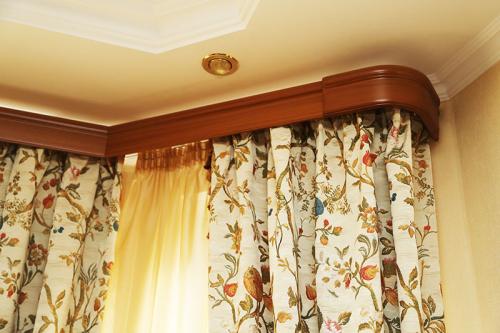 Потолочные карнизы. Особенности выбора и монтажа потолочных карнизов для штор