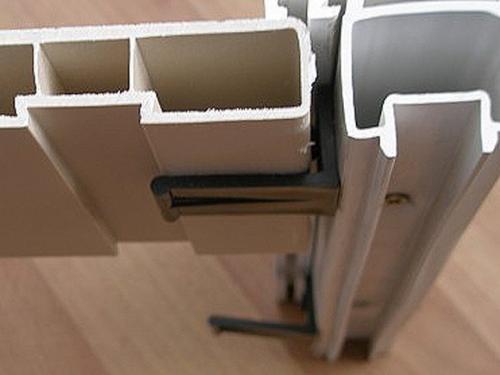 Как установить подоконник на балконе. Как установить подоконник на лоджии или балконе: правила монтажа