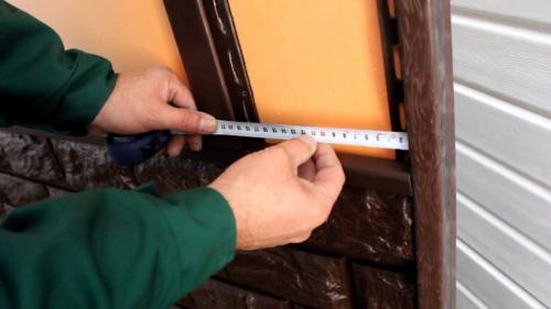 Как обшить фундамент дома сайдингом своими руками. Подготовка к монтажу