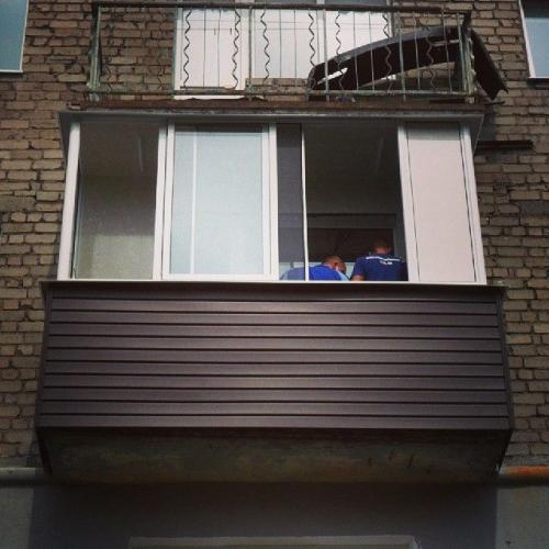 Внутренняя отделка балкона своими руками в Хрущевке. Внешняя облицовка 23