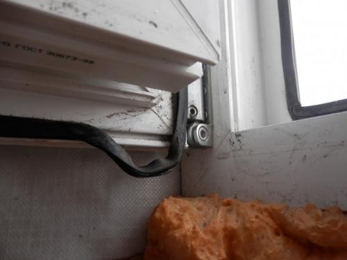 Как утеплить окна пвх. Почему дует из пластикового окна?