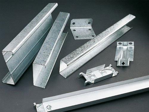 Короб в ванной из гвл. Монтаж каркаса 08