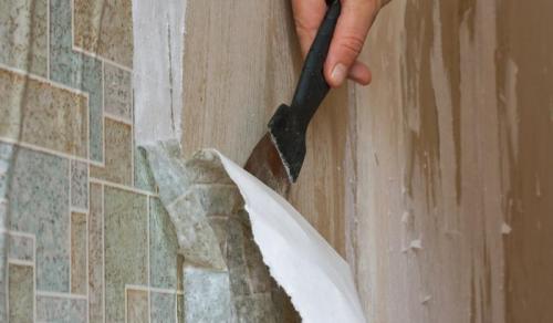 Как клеить обои в закругленных углах. Как поклеить обои в кривых углах и подогнать рисунок