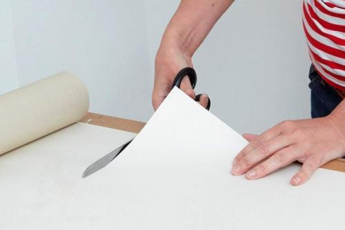 Как клеить обои в закругленных углах. Как поклеить обои в кривых углах и подогнать рисунок