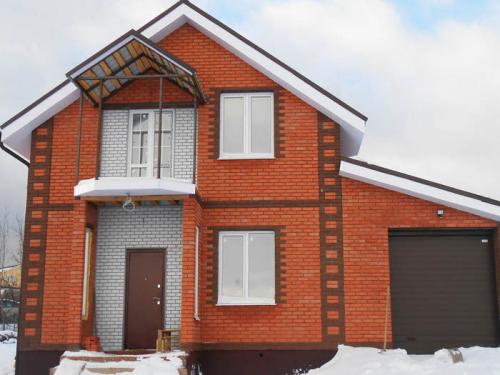 Сколько стоит построить дом из кирпича 10х10. Цена дома из кирпича