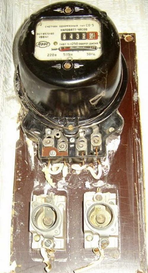 Установка щитка в стену. Монтаж распределительного щита своими руками