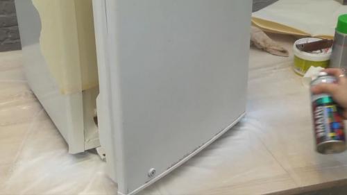 Реставрируем старый холодильник. Как покрасить холодильник – мастер-класс