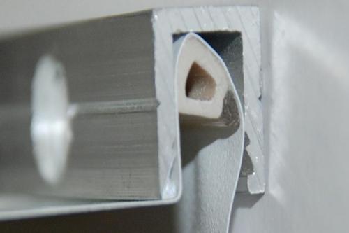 Демонтаж натяжного потолка своими руками. Демонтаж тканевого потолка