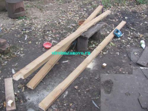 Чем подшить потолок в сарае. Утепление потолка в курятнике