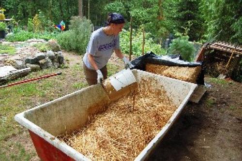 Из глины строительство. Строительство фундамента для дома из соломы и глины