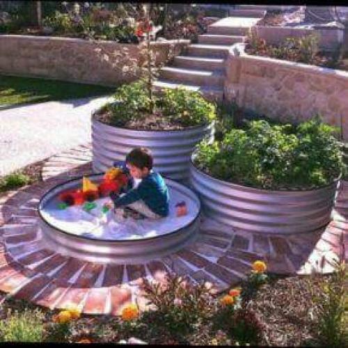 Грибок для песочницы своими руками. Как построить простую песочницу с крышкой