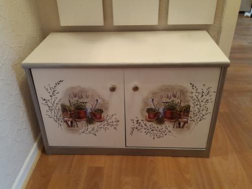 Как обновить старую антресоль. Как переделать старую антресоль в тумбу для хранения обуви