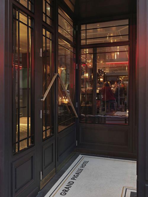 Французский шик: отель Grand Pigalle в Париже 18