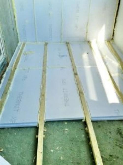 Как утеплить пол на балконе пенополистиролом. Как утеплить пол на балконе пеноплексом