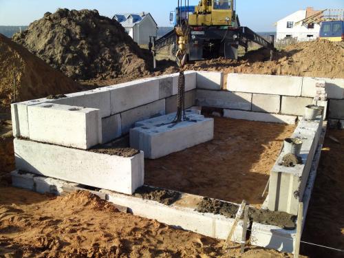 Блоки для фундамента строительства дома. Фундамент из малоформатных блоков и кирпича 05 Блоки для фундамента строительства дома. Фундамент из малоформатных блоков и кирпича 05