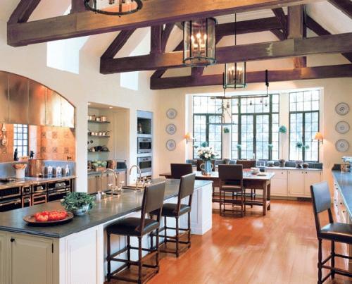 Классические интерьеры с яркими акцентами 17