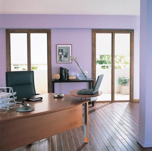 Покраска бумажных обоев. Как и чем покрасить старые бумажные обои