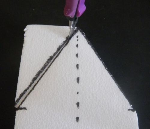 Домик из пенопласта для детей. Поделки из пенопласта своими руками: 90 фото лучших самоделок из бросового материала. Мастер-класс изготовления стильного декора для дома и сада