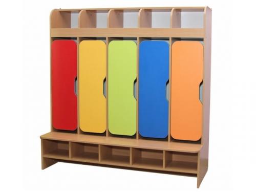 Шкафчик в раздевалку детского сада. Разнообразие моделей