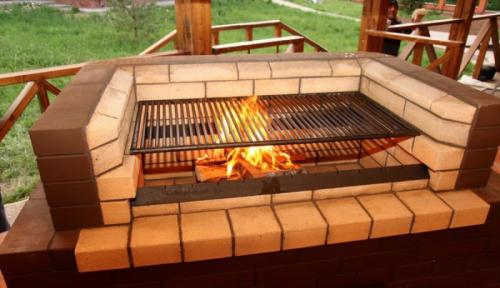 Как сделать мангал своими руками из кирпича. Мангал из кирпича своими руками: пошаговая инструкция постройки и чертежи лучших моделей для дома и дачи