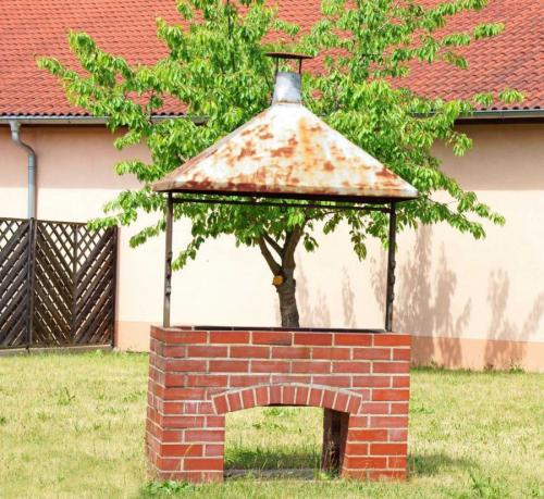 Как сделать мангал своими руками из кирпича. Мангал из кирпича своими руками: пошаговая инструкция постройки и чертежи лучших моделей для дома и дачи