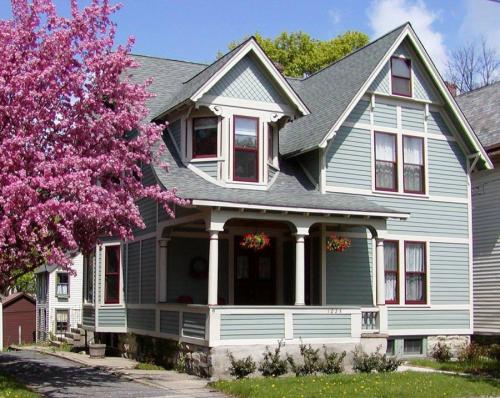 Модные цвета фасадов домов. Цвет фасада: основные виды красок и оптимальный подбор цвета (110 фото)