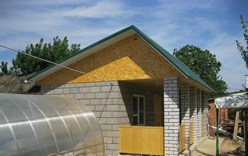 Фронтон в деревянном доме. Материалы для постройки фронтона 01 Фронтон в деревянном доме. Материалы для постройки фронтона 01