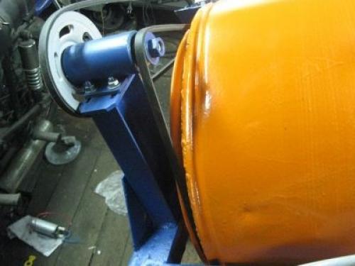 Бетономешалка из бочки 200л. Как сделать бетономешалку из 200 литровой бочки своими руками