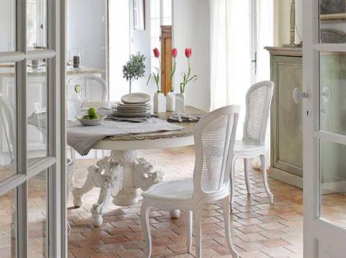 Красивый домик во Франции 01