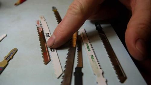 Инструмент для вырезания из фанеры. Что такое лобзик: общее описание