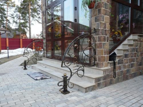 Закрытое крыльцо деревянного дома. Крыльцо — идеи строительства своими руками. 120 фото лучших проектов современности