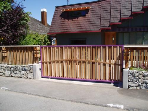 Примеры ворот откатных. Откатные ворота — идеи реализации своими руками. Обзор самых удачных вариантов (105 фото)