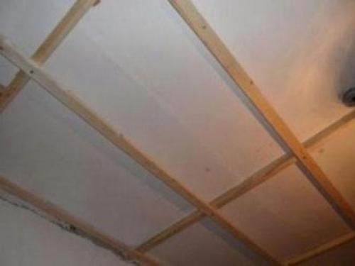 Потолок из фанеры в деревянном. Выбор фанерных плит для потолка 14 Потолок из фанеры в деревянном. Выбор фанерных плит для потолка 14