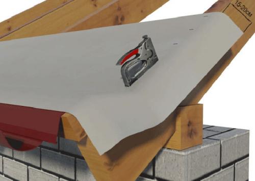 Пленка под профнастил на крышу. Какую гидроизоляцию укладывать на крышу под профнастил 05