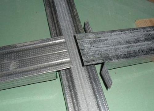 Как собирать каркас под гипсокартон. Каркас под гипсокартон для стены 04