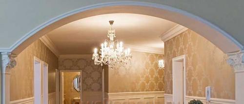 Как отделать арку деревом. Как отделать и украсить арку в дверном проеме: оригинальные идеи оформления