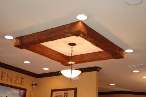 Потолок с открытыми балками. Стили интерьеров, где балочные конструкции наиболее уместны