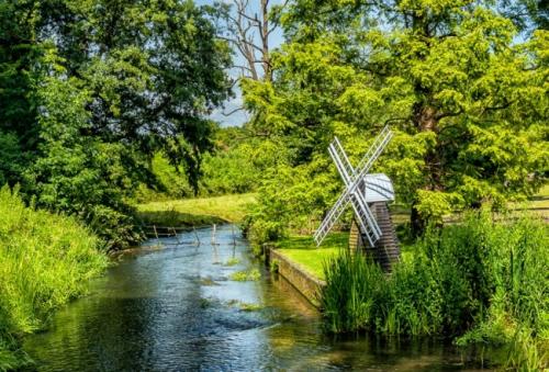 Мельница в ландшафтном дизайне. Материалы