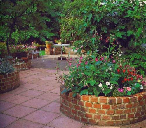 Простые клумбы своими руками. Как сделать клумбу своими руками