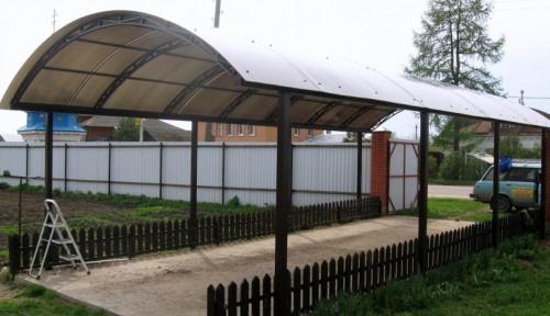 Раздвижной навес из поликарбоната. Навесы из поликарбоната — обзор лучших проектов и особенности выбора красивых идей оформления для навеса (105 фото)