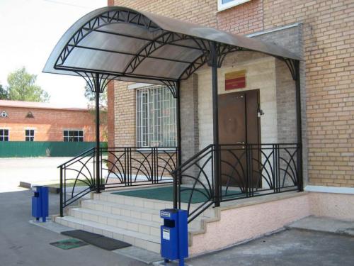 Раздвижной навес из поликарбоната. Навесы из поликарбоната — обзор лучших проектов и особенности выбора красивых идей оформления для навеса (105 фото)